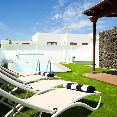 Villa El Golfo - By Az *