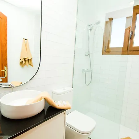 El Golfo - By Az Puerto del Carmen (Lanzarote)